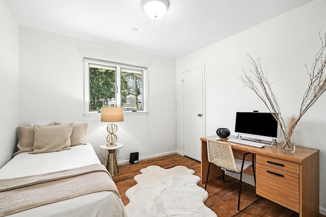 65 Shepherds Dr, Scarsdale, NY 10583 - bedroom featuring wood finished floors and a desk