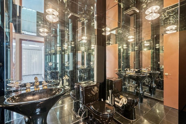 43 Hunt Dr, Jericho, NY 11753 - view of bathroom