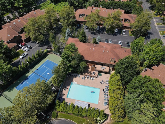 43 Hunt Dr, Jericho, NY 11753 - aerial view of a pool
