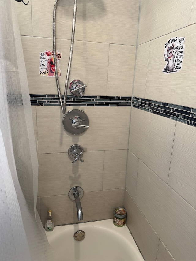 33-27 91st St Unit 5F, Jackson Heights, NY 11372 - bathroom with shower / bathtub combination with curtain