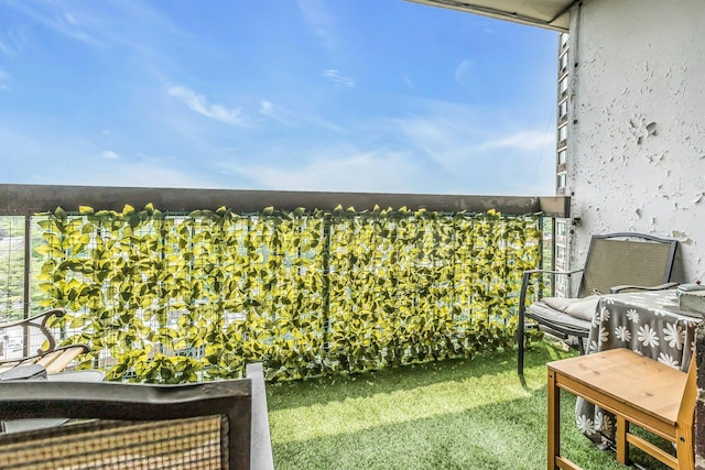 2 Bay Clb Unit 11F, Bayside, NY 11360 - view of balcony