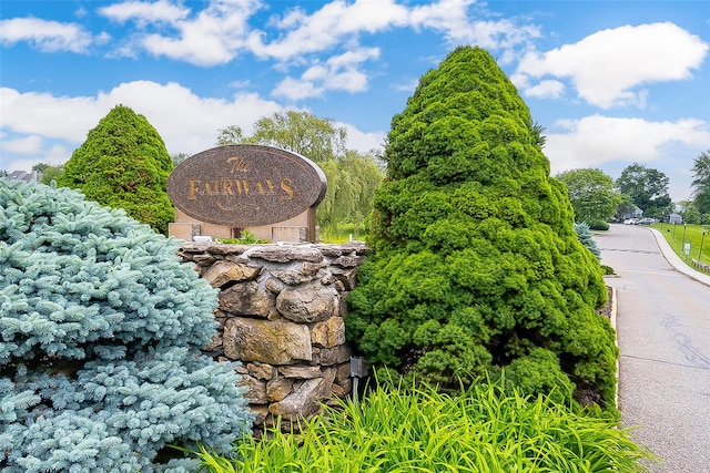 125 Fairways Cres, Carmel, NY 10512 - view of community / neighborhood sign