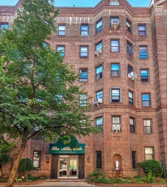 34-24 82nd St Unit 2, Jackson Heights, NY 11372 - photo 2