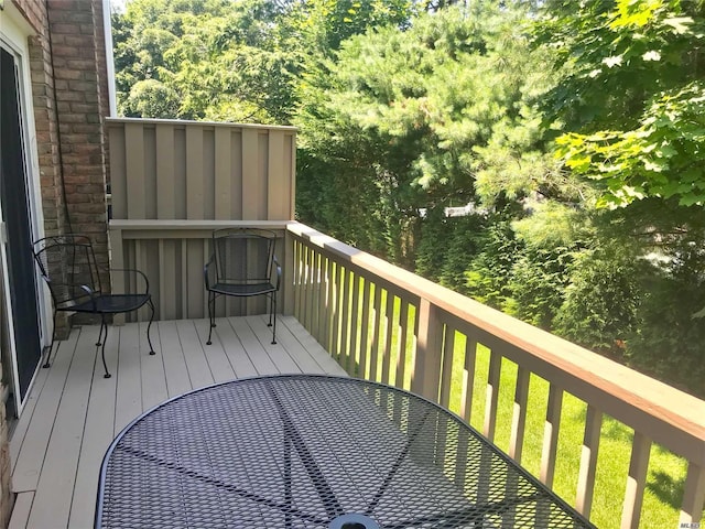 87 Marjorie Ct, Manhasset, NY 11030 - view of wooden deck