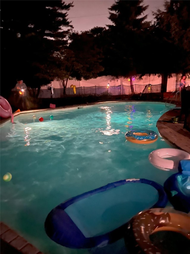 18 Sherwood Ln, Roslyn Heights, NY 11577 - view of pool with a pool with connected hot tub