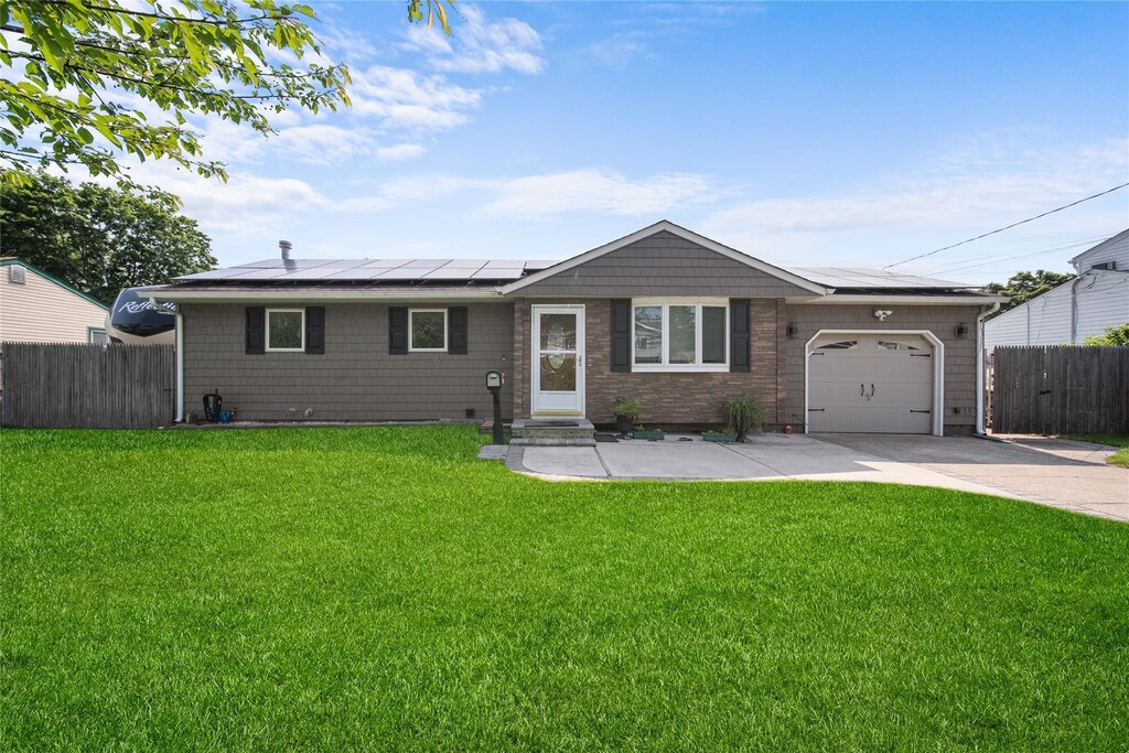 2705 Connecticut Ave, Medford, NY 11763 - photo 1