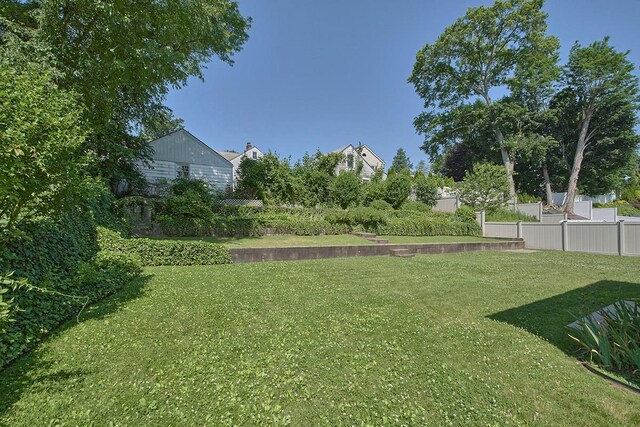 19 Cloverdale Ave, White Plains, NY 10603 - view of yard