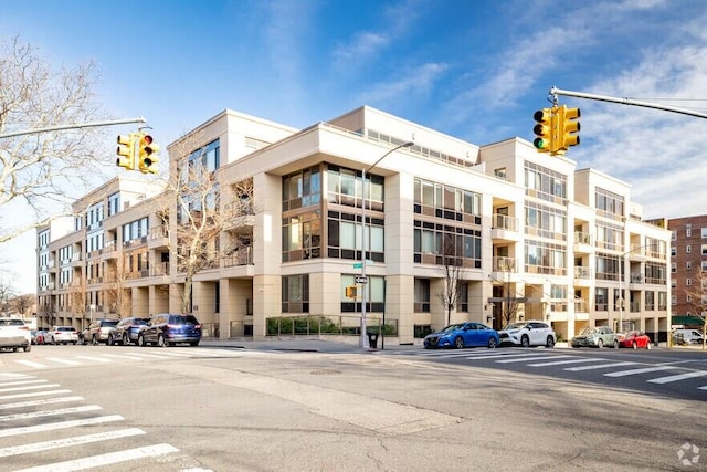 64-05 Yellowstone Blvd, Forest Hills, NY 11375 - view of apartment building / complex