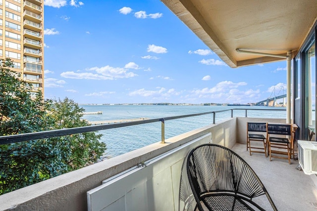 166-41 Powells Cove Blvd Unit 4B, Beechhurst, NY 11357 - balcony featuring a water view