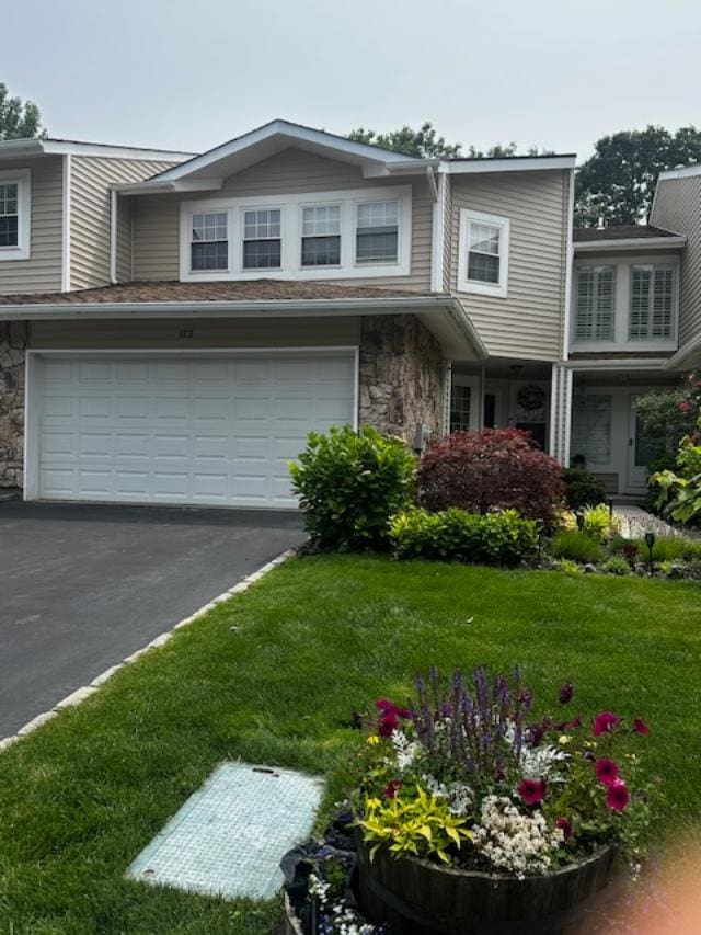 173 Colony Dr, Holbrook, NY 11741 - photo 1
