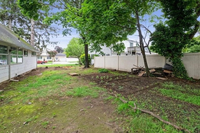404 Foxdale Ave, Oceanside, NY 11572 - view of yard