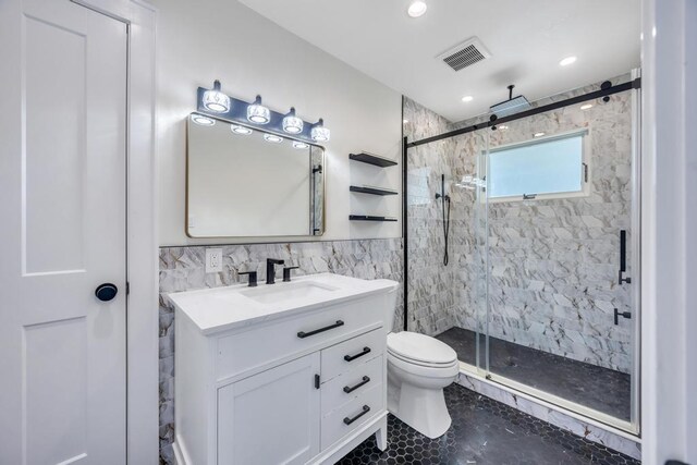 322 Oak Neck Rd, West Islip, NY 11795 - photo 15