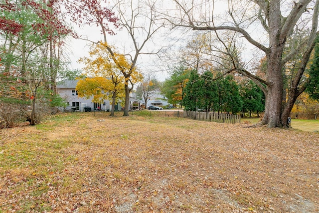 32 Reservoir Dr, Millbrook, NY 12545 - view of yard