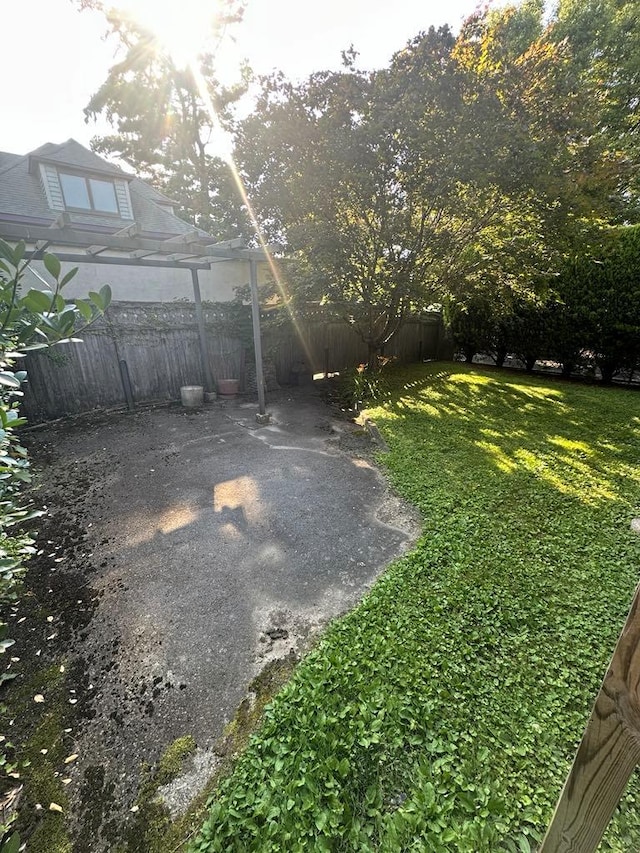 2936 216th St, Bayside, NY 11360 - view of yard
