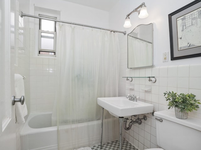1 Midland Gdns Unit 4A, Bronxville, NY 10708 - bathroom with shower / tub combo with curtain and tile walls