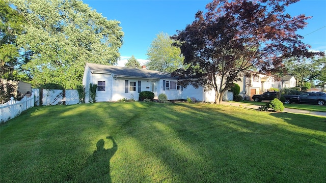 85 Claywood Dr, Brentwood, NY 11717 - photo 3