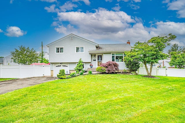 6 Chatham Ct, Hicksville, NY 11801 - photo 1