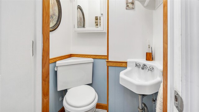17111 Bagley Ave, Flushing, NY 11358 - half bath with toilet
