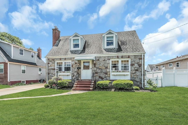535 S 1st St, Lindenhurst, NY 11757 - photo 1