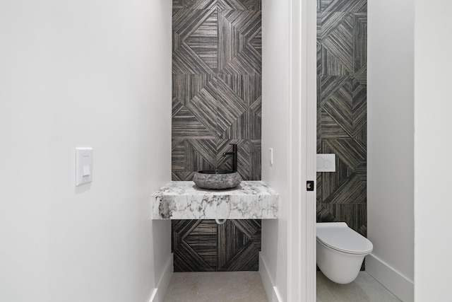 15 Gilda Ct, Spring Valley, NY 10977 - bathroom with toilet and baseboards