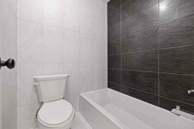 15 Gilda Ct, Spring Valley, NY 10977 - full bath featuring tile walls and bathtub / shower combination