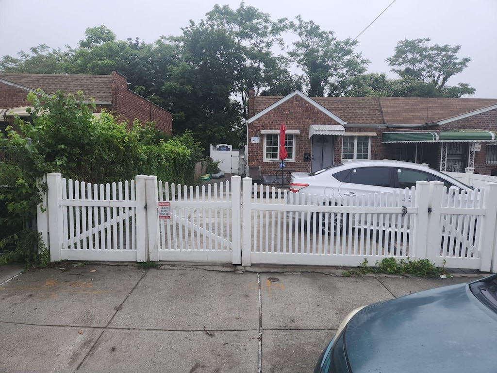 108-01 Fern Pl, Jamaica, NY 11433 - photo 1