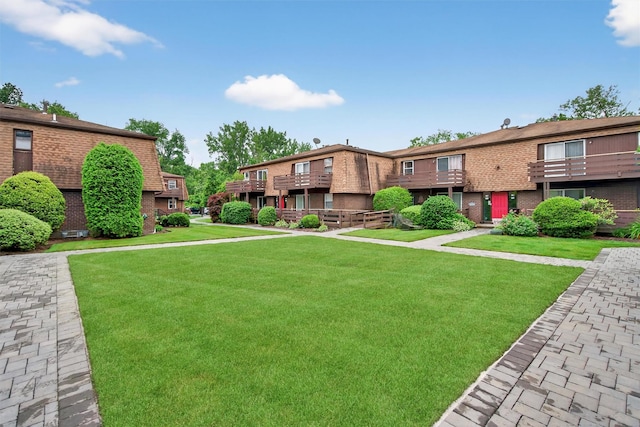 160 New Holland Vlg, Nanuet, NY 10954 - view of home's community featuring a lawn and a residential view