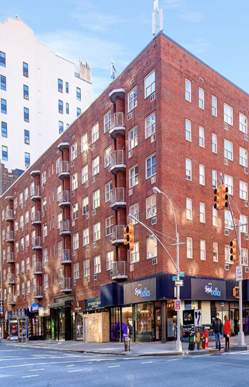 170 W 23rd St Unit 5E, New York Manhattan, NY 10011 - view of apartment building / complex