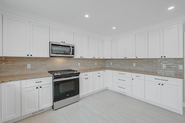 339 Deauville Pkwy, Lindenhurst, NY 11757 - photo 11