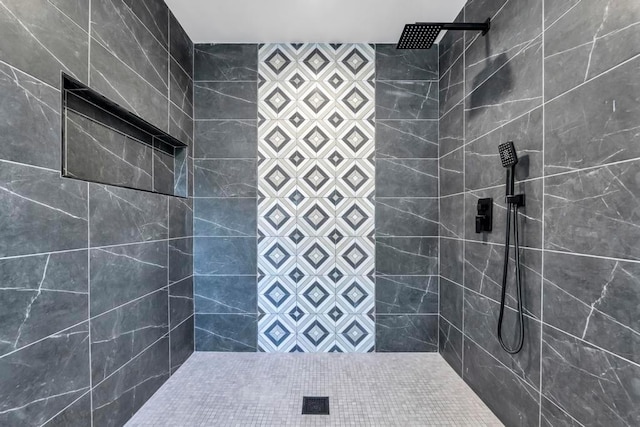 589 Old Bridge Rd, Northport, NY 11768 - bathroom with a tile shower