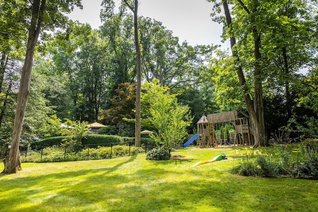 15 Glen Pk Rd, Purchase, NY 10577 - view of yard with a playground