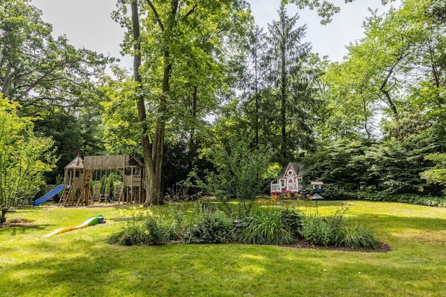 15 Glen Pk Rd, Purchase, NY 10577 - view of green lawn featuring a playground