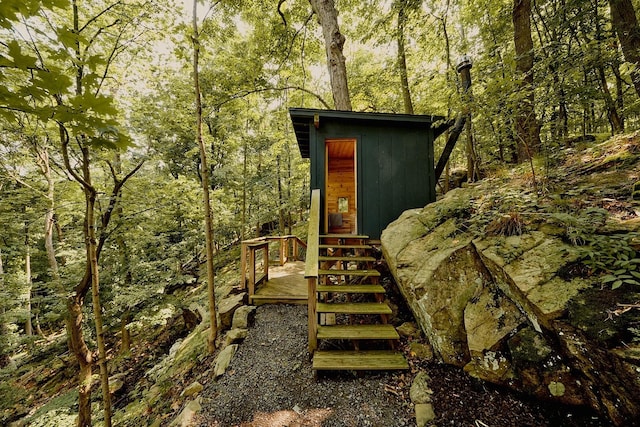 169 Mountain Rd, Cornwall On Hudson, NY 12520 - view of outdoor structure with a view of trees