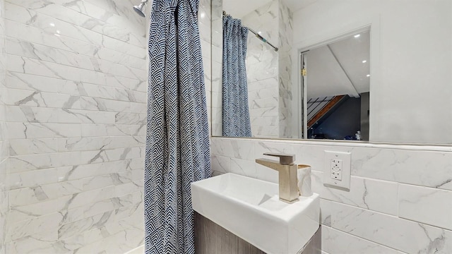 17 Arthur Pl, Yonkers, NY 10701 - bathroom featuring tile walls and a tile shower