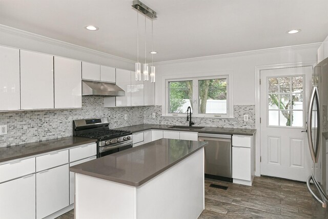 6 Young Ave, Glen Cove, NY 11542 - photo 10