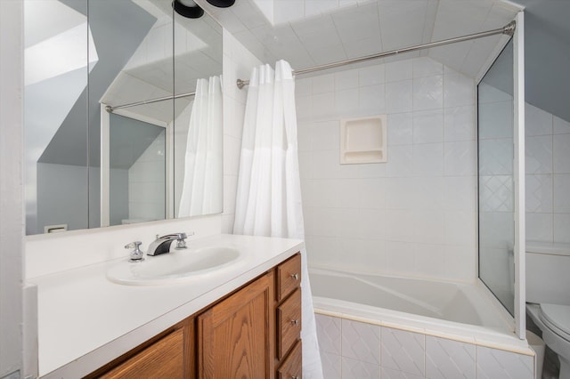 38 Mason Dr, Manhasset, NY 11030 - full bath featuring vanity and tiled shower / bath