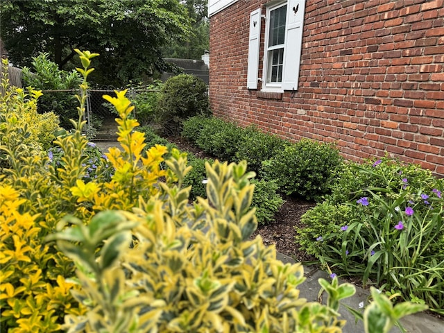 38 Mason Dr, Manhasset, NY 11030 - view of side of home with brick siding