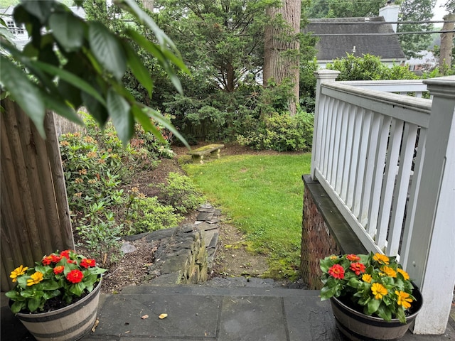 38 Mason Dr, Manhasset, NY 11030 - view of green lawn