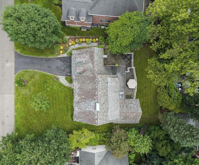 38 Mason Dr, Manhasset, NY 11030 - drone / aerial view