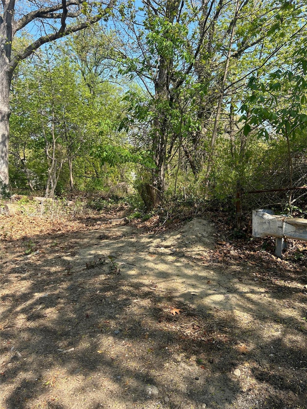 176 Linn Ave, Yonkers, NY 10705 - photo 2