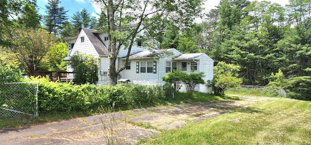 530 Sackett Lake Rd, Monticello, NY 12701 - view of front of property featuring roof with shingles