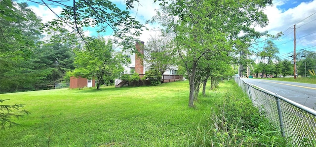 530 Sackett Lake Rd, Monticello, NY 12701 - view of yard