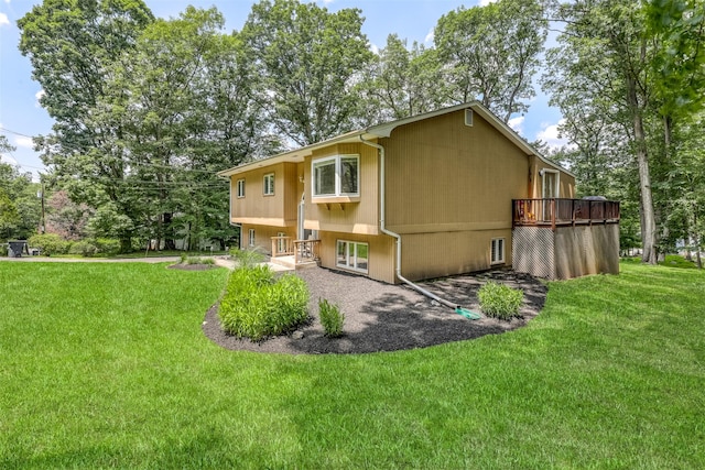 17 Onderdonk Rd, Suffern, NY 10901 - back of house featuring a lawn and a wooden deck