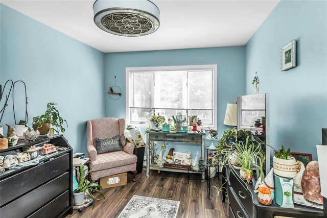 20 Wensley Rd, Plainview, NY 11803 - living area featuring dark wood-style flooring