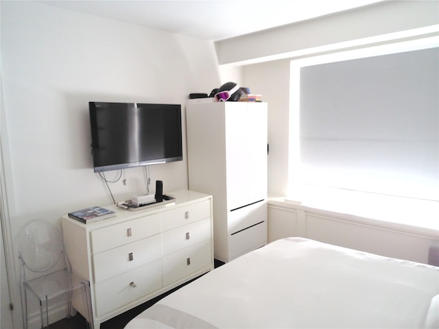 200 E 66th St Unit B1503, New York Manhattan, NY 10065 - view of bedroom