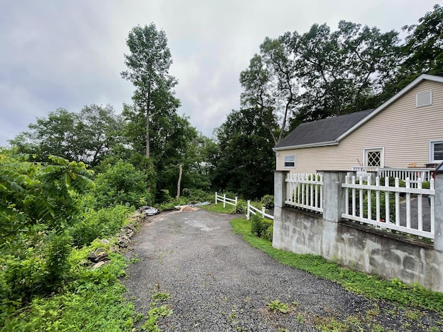 126 Tanglewylde Rd, Lake Peekskill, NY 10579 - view of road