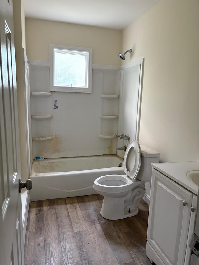 270 N Highland Ave, Pearl River, NY 10965 - full bath featuring vanity, shower / bath combination, and wood finished floors