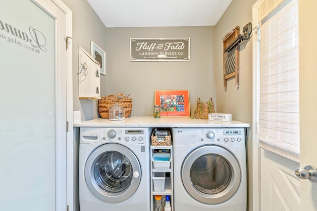 600 Shipyard Ln, East Marion, NY 11939 - laundry room with separate washer and dryer