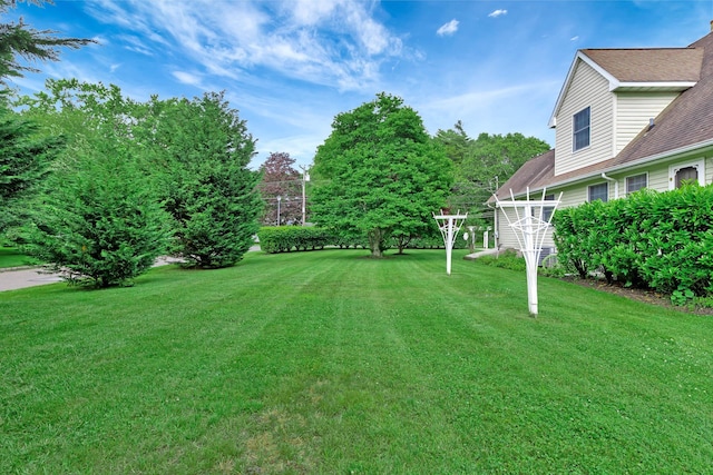 600 Shipyard Ln, East Marion, NY 11939 - view of grassy yard