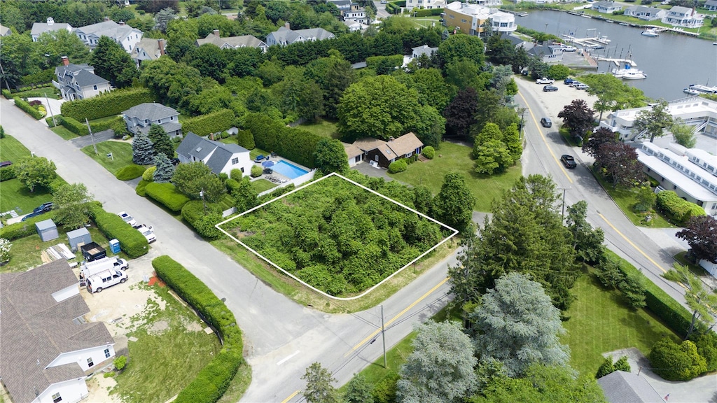 18 Powers Dr, Shinnecock, NY 11968